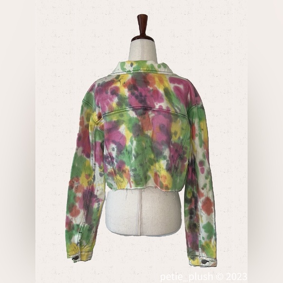 Free People / Glamorous Denim - NWT - Cropped Denim Tie-Dyed Jacket - Medium - Picture 2 of 5